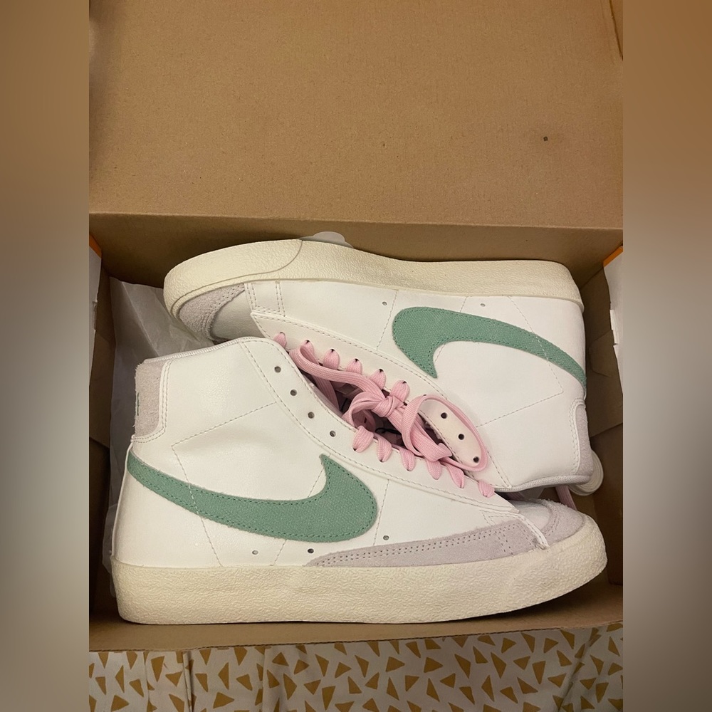 Rare Nike Blazers Mid ‘77